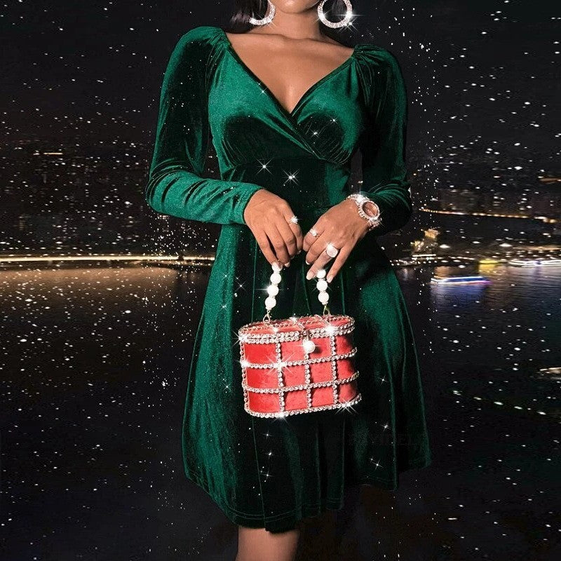 Abito a maniche lunghe con scollo a V