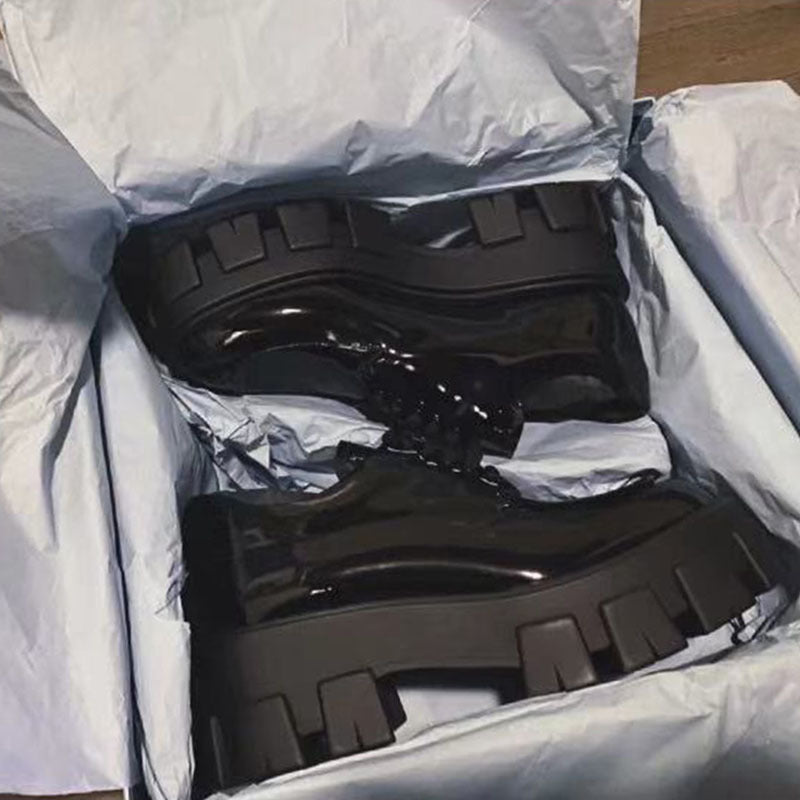 Scarpe Chunky Platform Stile e Carattere in Ogni Passo